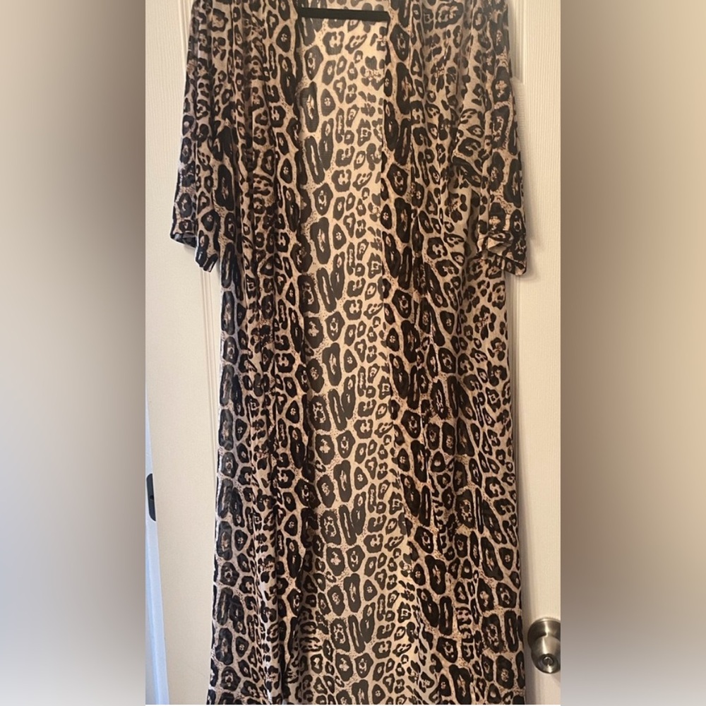 Crazy Train Leopard Pattern Kimono